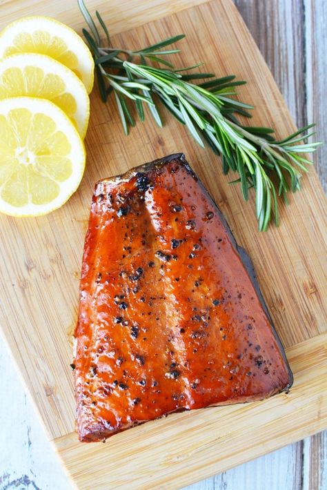 Garlic Butter Salmon, Smoked Salmon Recipes, Deadliest Catch, Pellet Grill Recipes, Smoked Meat Recipes, Easy Salmon, Smoked Fish, Whidbey Island, Salmon Fishing