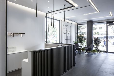 Dental Office Design Interiors, Modern Office Decor, Hospital Interior, Japanese Minimalism, Dental Office Design, Lobby Design, Dental Office, Dental Clinic, Office Interior Design