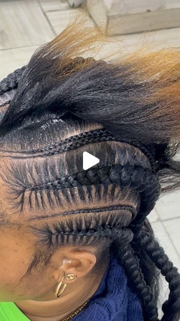 LAGOS No.1 SALON on Instagram: "Question for the professional hairstylist 👇🏿👇🏿  What method do you use for your stitch braids?  How many method can you use for your stitch braids?  Share your experience in the comment section…�….." Stitch Braid Cornrows, Stitches All Back Hairstyle, Stitch Braids For Beginners, Stitch Braids Going Back, Easy Stitch Braids, Stitch Braids No Edges, Stitch Braid Tutorial, Feed In Braids Hairstyles Black Women, How To Do Stitch Braids