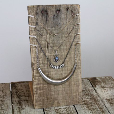 Rustic Necklace Display Stand Barn Wood Distressed Craft Show Boutique Jewelry Rack by Kaizen Woodworks #kaizenwoodworks #rustic Diy Jewellery Display Stand, Diy Jewelry Stand, Necklace Displays, Jewerly Displays, Jewelry Display Stand, Rustic Necklace, Diy Jewelry Display, Diy Collier, Jewelry Rack