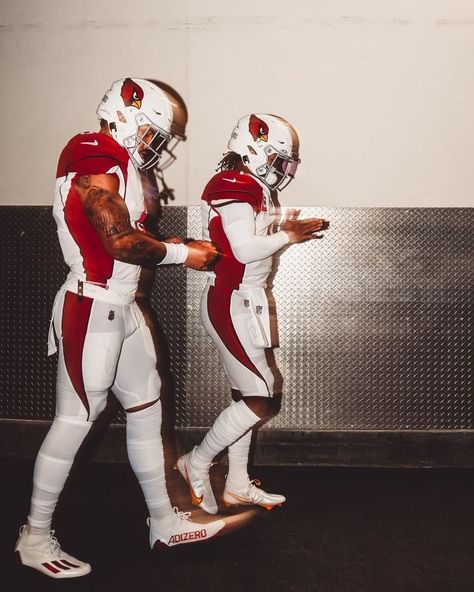 Arizona Cardinals Wallpaper, Tuff Pics, Cardinals Wallpaper, Cool Football Pictures, Nfl Design, Football Helmet Design, Nfl Wallpaper, Football Drip, Arizona Cardinals Football