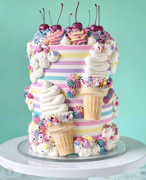 Fancy Ice Cream Cake, Ice Cream Decorated Cake, Cake With Ice Cream Cones, Karaoke Cake, Ice Cream Cake Ideas, Ice Cream Cake Designs, Ice Cream Theme Cake, Summer Cake Designs, Ice Cream Party Cake