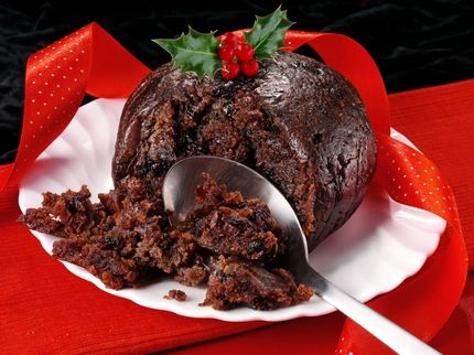 Plum Duff Recipe, Easy Plum Pudding Recipe, Plum Pudding Recipe Traditional, English Christmas Pudding Recipes, Traditional Plum Pudding, Plum Pudding 1980, Rich Christmas, Scottish Recipes, Christmas Recipe