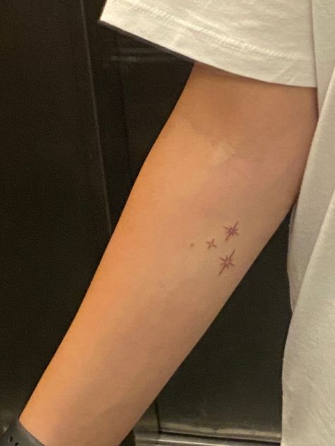 6 Stars Tattoo, Group Of Stars Tattoo, Origami Star Tattoo, Tattoos In Another Language, 3 Star Tattoos, Tattoo North Star, Tattoo Star Sign, Three Star Tattoo, 3 Star Tattoo