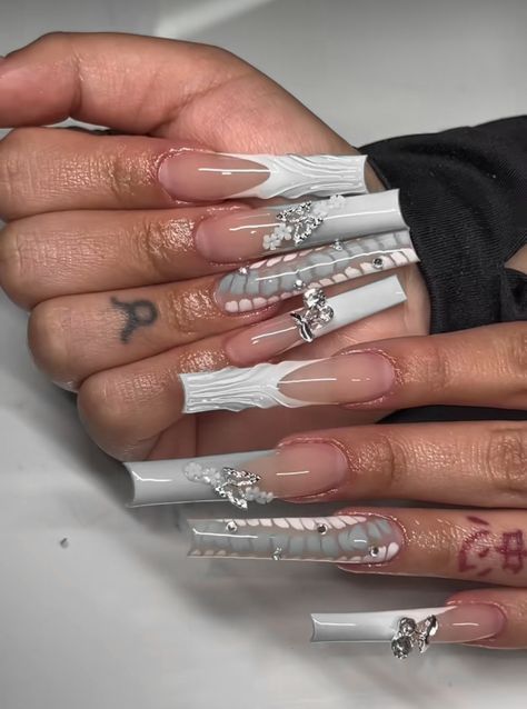 Long Square Acrylic Nails Designs Y2k, Grey Y2k Nails, Silver Long Acrylic Nails, Y2k Tapered Square Nails, White And Gray Nails, Gray Nail Ideas, Silver Dramatic Nails, Y2k Nails Acrylic Long White, Grey And White Nails