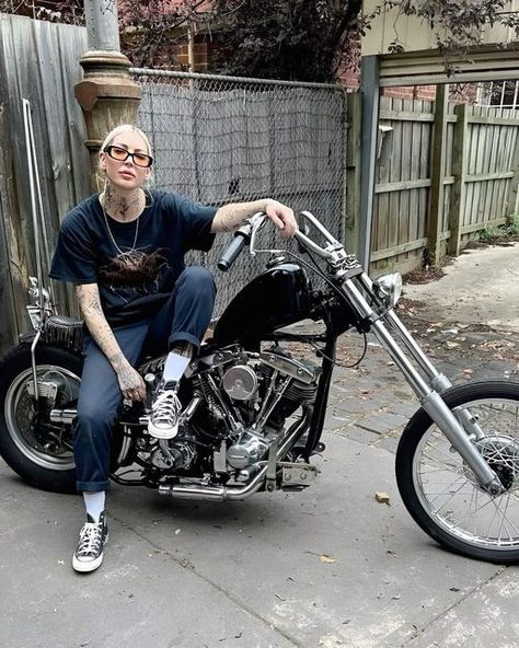 Glory Aesthetic, Shovelhead Chopper, Motorcycle Lifestyle, Motor Custom, Custom Motorcycles Bobber, Motorcycle Gang, Classic Harley Davidson, Biker Aesthetic, Motorcycle Camping