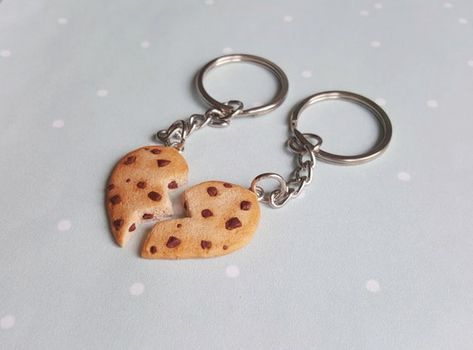 Bff Heart, Bff Keychain, Friendship Keychain, Heart Shaped Cookie, Necklace Clay, Food Necklace, Keychain Kawaii, Boyfriend Anniversary, Heart Cookie