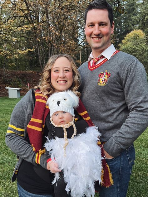 Harry And Hedwig, Halloween Costume Ideas Easy, Family Costumes For 3, Fox Halloween, Harry Potter Halloween Costumes, Halloween Fotos, First Halloween Costumes, Themed Halloween Costumes, Fairy Halloween Costumes