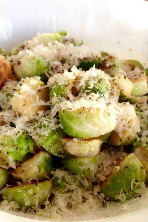 Parmesan Brussels Sprouts, Recipes By Ingredients, Recipe Vegetables, Sprouts Recipe, Dish Ideas, Recipes Pasta, Brussels Sprouts Recipe, Dinner Side Dishes, Keto Side Dishes