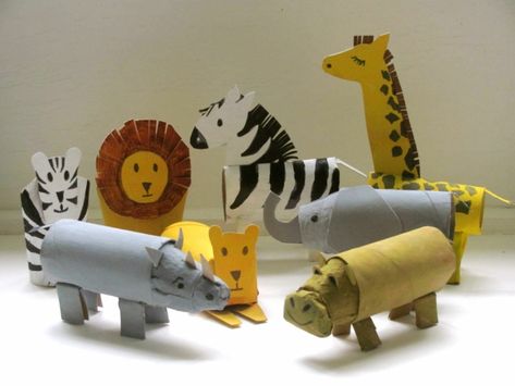 Klopapierrollen basteln mit Kindern, die Tiere aus Afrika, Löwen und anderen Cardboard Tube Crafts, Zoo Crafts, Toilet Paper Crafts, Toilet Paper Roll Crafts, Animal Crafts For Kids, Paper Roll Crafts, Paper Animals, Peg Doll, Childrens Crafts