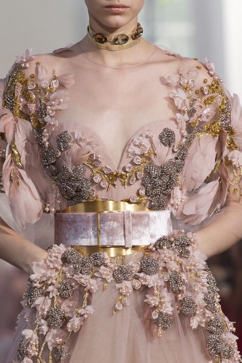 Alexander Mcqueen Couture, Couture Dior, Detail Couture, Elie Saab Haute Couture, Givenchy Couture, Ellie Saab, Dress Couture, Elie Saab Fall, Elie Saab Couture