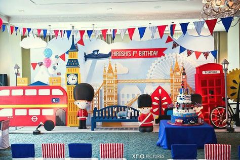 A British Themed 1st Birthday perfect for a Royal Little Prince by Fairy Floss Party and Favours London Theme Parties, British Themed Parties, Paddington Bear Party, Oso Paddington, England Party, British Party, London Theme, Themed 1st Birthday, London Party