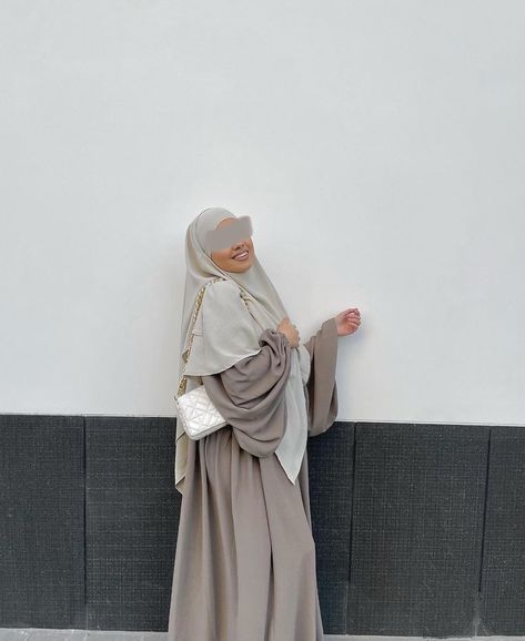 Khimar Style Muslim, Khimar Outfit, Jilbab Outfits, Khimar Hijab, Islamic Modest Fashion, Modest Outfits Muslim, Estilo Hijab, Stile Hijab, Mode Zara