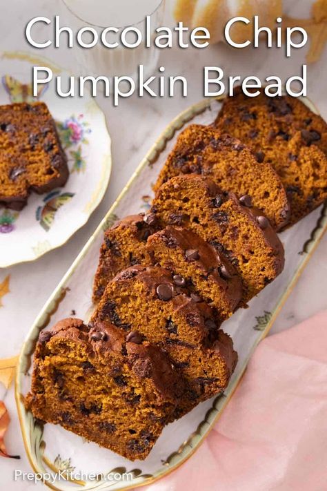 The perfect fall treat, this simple Chocolate Chip Pumpkin Bread is moist, perfectly spiced, and loaded with chocolate chips! You won’t believe how easy it is to make this pumpkin bread, and the best part is that it does not require a mixer. Bursting with fall flavors, this will be the only pumpkin bread recipe you’ll need! Easy Pumpkin Bread, Pumpkin Spices, Pumpkin Spiced Latte, Pumpkin Bread Easy, Chocolate Chip Bread, Pumpkin Chocolate Chip Bread, Slice Of Heaven, Pumpkin Bread Recipe, Pumpkin Chocolate Chips