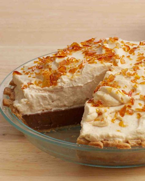 Chocolate-Caramel Cream Pie (Martha Stewart) with freshly made pie shell Caramel Cream Pie, Caramel Pie, Espresso And Cream, Chocolate Wafer Cookies, Chocolate Custard, Caramel Cream, Caramel Creams, Coconut Custard, Cream Pie Recipes