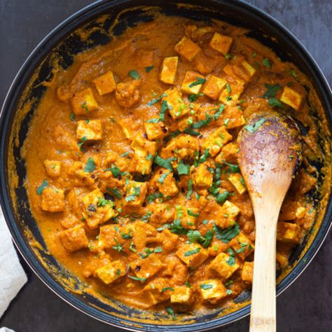 Tofu and Cauliflower in Kohlapuri Sauce. Creamy Spicy Pepper Coconut Sesame Sauce with baked veggies and Tofu. #Vegan #VeganRicha #kohlapurisauce #Glutenfree #Nutfree #Recipe.  Soy-free option Indian Sauces, Dried Tofu, Tofu Vegan, Vegan Indian Recipes, Masala Sauce, Vegan Richa, Baked Veggies, Soy Free Recipes, Nut Free Recipes