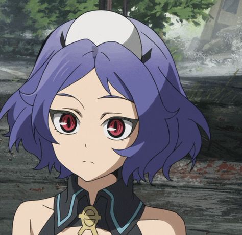 Shinoa Hiiragi, Japanese Animated Movies, Mikaela Hyakuya, Anime Toon, Anime Expressions, Seraph Of The End, Owari No Seraph, Anime Profile, Manhwa Manga