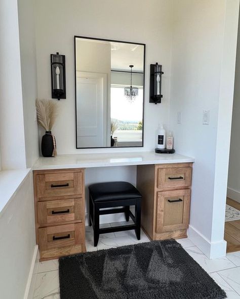 Built In Makeup Vanity In Bathroom, My Makeup Vanity, Vanity Nook, Vanity In Bathroom, Beautiful Bathroom Vanity, Built In Vanity, Bathroom With Makeup Vanity, Master Bath Vanity, Farmhouse Vanity