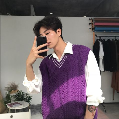 Blue And Purple Outfit Men, Purple Dark Academia Outfit Men, Purple Vest Outfit Men, Purple Aesthetic Outfit Men, Purple Outfit Ideas Men, Purple Boy Aesthetic, Purple Men Outfit, Purple Outfits Men, Jeongin Style