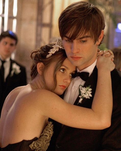 Nate Gossip Girl, Chase Crawford, Mode Gossip Girl, Estilo Blair Waldorf, Dan Humphrey, Blair And Serena, Gossip Girl Aesthetic, Nate Archibald, Chuck And Blair