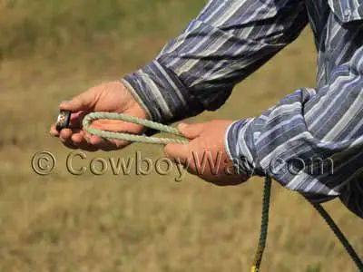 Put A Horn Knot On Your Rope/Saddle Cowboy Knot, Horse Barns, Horn, Saddle, Mens Bracelet, Knot, Cowboy, Horses