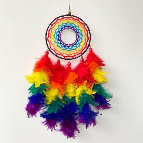 Dreamcatcher Rainbow Dream Catcher Diy, Dreamcatcher Rainbow, Rainbow Dreamcatcher, Rainbow Dream Catcher, Rainbow Things, Rainbow Wallpaper Iphone, Dream Catcher Patterns, Dream Catcher Mobile, Dream Catcher Decor