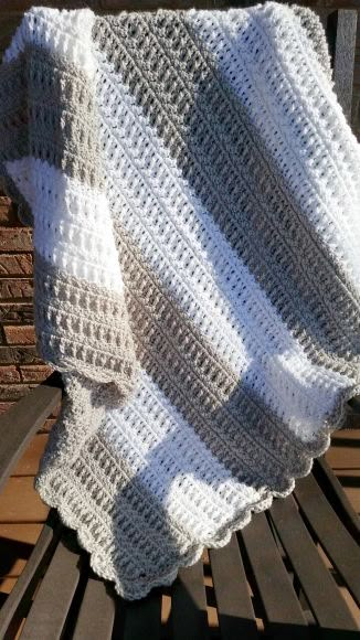 Crochet Baby Blanket Tutorial, Afghan Crochet Patterns Easy, Lap Blankets, Crochet Throws, Crochet Throw Pattern, Crocheted Afghans, Crochet Afghan Patterns, Family Blanket, Crochet Afghan Patterns Free