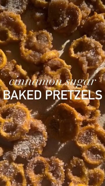 Dots Pretzel Recipe, Pretzel Recipes, Yogurt Pretzels, Cinnamon Sugar Pretzels, Butter Pretzels, Baked Pretzels, Gluten Free Pretzels, Christmas Snack, Snacks Ideas