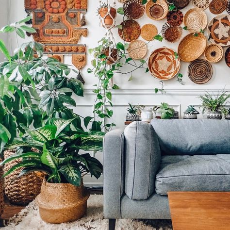 Modern Boho Home, Botanical Interior, Contemporary Decor Living Room, Expensive Decor, Farmhouse Dining Rooms Decor, Boho Interiors, Botanical Decor, Boho Farmhouse, Bohemian Interior