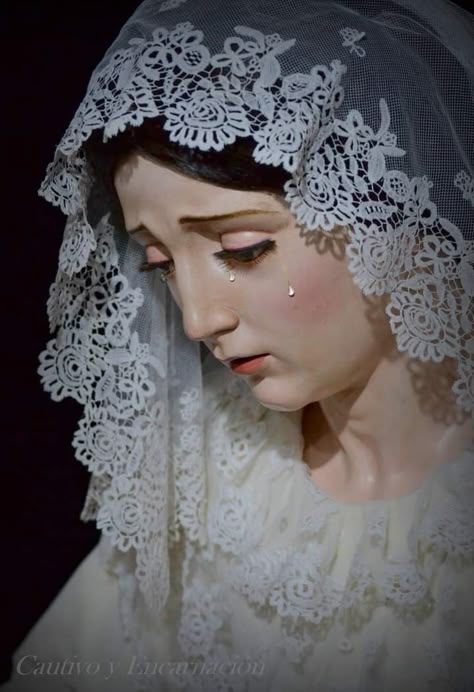 Weeping Mary, Crying Mary, Red Veil, Catholic Veil, Virgin Mary Statue, Art Photography Portrait, Mary Statue, Our Lady Of Sorrows, Creative Photoshoot Ideas