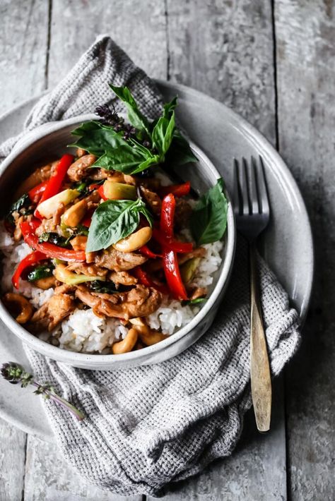 THAI BASIL CASHEW CHICKEN STIR-FRY Cashew Chicken Stir Fry, Chicken Cashew Stir Fry, Thai Basil Chicken, Marinating Chicken Breast, Sweet Chicken, Creamy Chicken Pasta, Mediterranean Chicken, Cashew Chicken, Basil Chicken