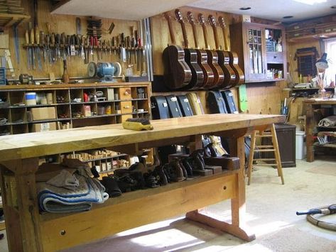 "Stephen Kakos has been building classical guitars full time since 1975. Kakos concentrates specifically on classical acoustics, although he... Guitar Office, Guitar Workshop, Garage Woodshop, Workshop Shelves, Luthier Workshop, Classical Guitars, Guitar Rack, Luthier Tools, Workshop Plans