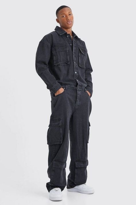 Boohooman Outfits Men, Black Denim Outfit Men, Men Jumpsuit Fashion, Men Overalls Outfits, Jumpsuit Outfit Men, Jeans Outfit For Men, Male Street Style, Man Overalls, Overalls Outfit Men