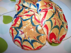 Lunches Fit For a Kid: Recipe: Firework Pancakes Blue Pancake, America Birthday, Diy Snacks, Easy Eat, Fun Lunch, What's For Breakfast, Kids Recipes, Fun Food, Recipe Of The Day