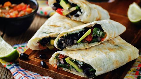 Making Mayo’s Recipes: Black bean quesadillas – Mayo Clinic News Network Mayo Clinic Diet Recipes, Mayo Clinic Recipes, Mayo Clinic Diet, Soy Recipes, Cheap Healthy, Breakfast Burrito, Protein Rich Foods, Meat Substitutes, Protein Diets