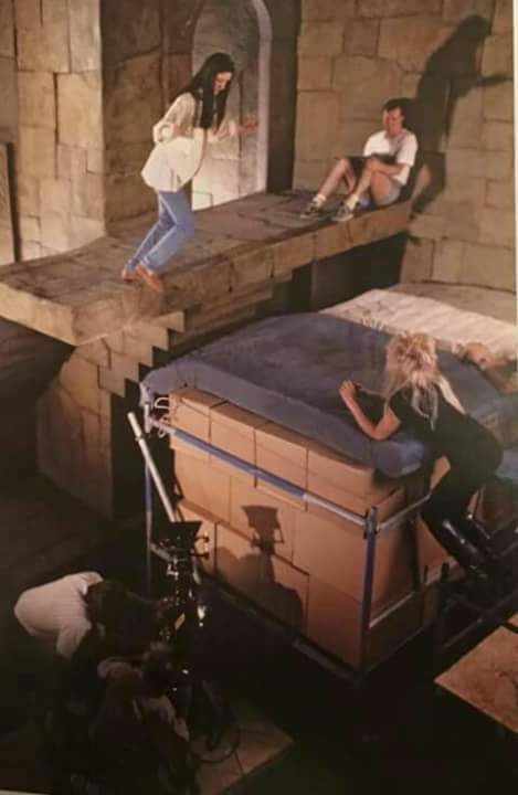 Labyrinth Labyrinth Behind The Scenes, Sarah And Jareth, Labyrinth Jareth, Jim Henson Labyrinth, David Bowie Labyrinth, Labyrinth Art, Bowie Labyrinth, Labyrinth 1986, Labyrinth Movie