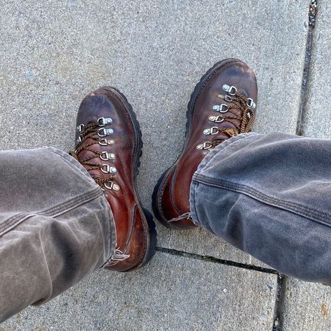 Men’s Winter Boot Fashion, Vintage Hiking Boots Outfit, Danner Boots Outfit Men, Mens Hiking Boots Outfit, Hiking Shoes Outfit Men, Diemme Boots Outfit, Danner Boots Outfit, Danner Boots Men Outfit, Hiking Boots Outfit Men