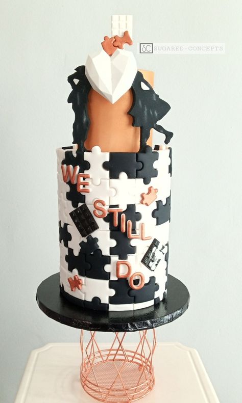 Puzzle Cake Ideas, Cake Geometric, Puzzle Cake, Cake Themes, Black And White Cake, Bespoke Cakes, Fondant Ideas, Tall Cake, Geometric Cake