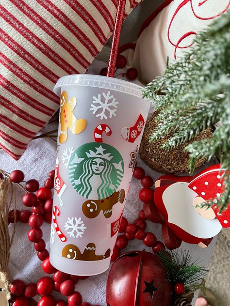 Christmas Starbucks Tumbler, Starbucks Cup Christmas, Starbucks Christmas Cups, Copo Starbucks, Christmas Starbucks, Starbucks Cup Design, Starbucks Cup Art, Starbucks Diy, Personalized Starbucks Cup