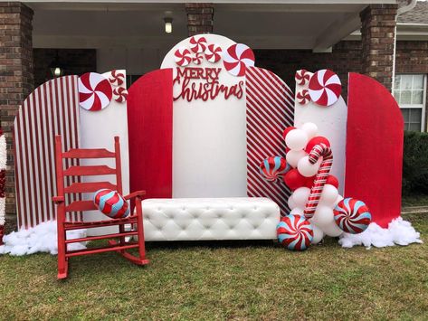 Christmas Decor Ideas For Event, Santas Chair For Pictures, Christmas Santas Workshop Decorations, Life Size Christmas Village, Santa Picture Backdrop Ideas, Christmas Backdrops For Photos, Christmas Event Decor, Santa Backdrop, Snowflake Balloons