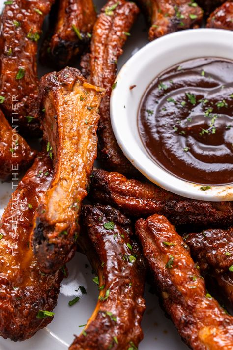 Air Fryer Pork Ribs combine the tenderness of slow-cooked ribs with the convenience and speed of air frying for a quick and easy dinner. Air Fryer Back Ribs, Pork Ribs In Air Fryer Oven, Air Fryer Pork Riblets, Air Fry Ribs, Air Fryer Ribs Recipe, Airfryer Ribs, Air Fryer Ribs, Country Pork Ribs, Pork Riblets