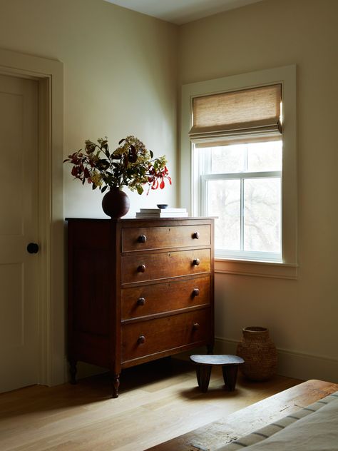 Martha's Vineyard, Dining Nook, Interior Inspo, Dresser As Nightstand, House Inspo, Room Inspo, Bedroom Interior, Room Inspiration, Home Interior Design