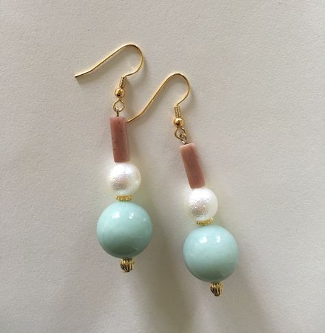 Easy Diy Earrings, Handmade Pearl Necklace, Classy Earrings, Kesha, Earrings Inspiration, Homemade Jewelry, Handmade Wire Jewelry, Etsy Earrings Dangle, Jewelry Inspo