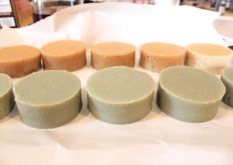 French green clay soap Clay Soap Recipe, French Green Clay Soap, Homemade Cold Process Soap, Homemade Face Wash, Cold Process Soap Recipes, French Green Clay, French Green, Homemade Facials, Clay Soap