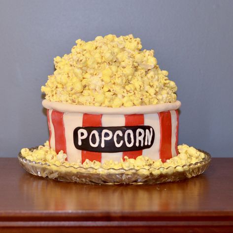 Popcorn Cake Petit Fours Wedding, Delish Cakes, Popcorn Cake, Desserts Cupcakes, Carnival Cakes, Cake Cups, Circus Cake, Movie Night Birthday Party, Silver Wedding Cake