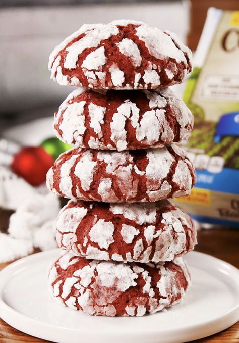 Food, Dessert, Cuisine, Dish, Cookies and crackers, Baked goods, Cookie, Snack, Biscuit, Ingredient, Vegan Christmas Cookies Recipes, Red Velvet Cake Mix Cookies, Red Velvet Crinkles, Healthy Vegan Dessert, Red Velvet Crinkle Cookies, Vegan Christmas Cookies, Crinkle Cookies Recipe, Cheesecake Vegan, Velvet Cookies