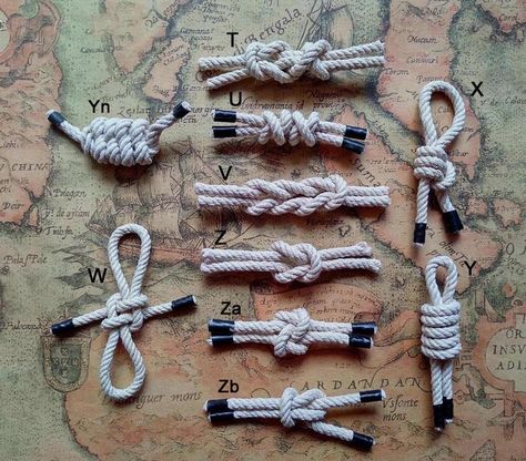 Nautical Knots How To Tie, Nautical Knots Decor, Sailors Knot, Sailing Knots, Knot Keychain, Nautical Ornaments, Knots Guide, Nautical Knots, Shadow Frame