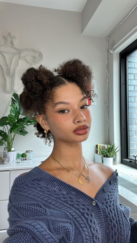 Cute Wigs For Black Women, Hannah Mussette, 3c Hairstyles, Cute Short Natural Hairstyles, Short Hair Natural, Curly Afro Hair, Quick Natural Hair Styles, Cute Short Haircuts, Type 4 Hair