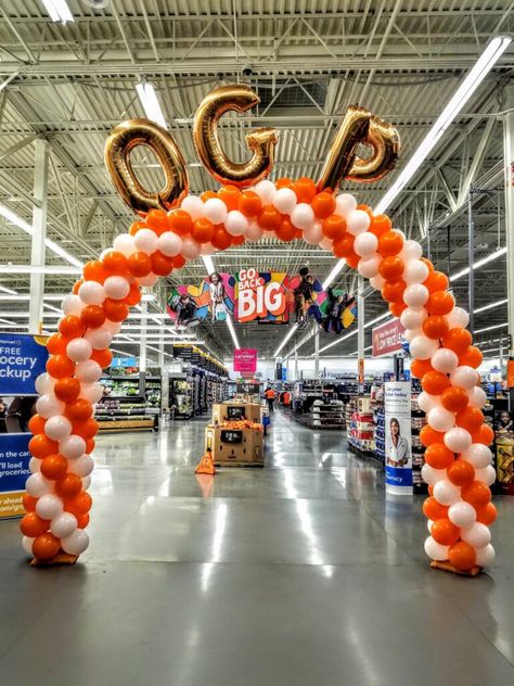 Indoor retail baloon arch. Orange and White twist with gold foil letters. Balloon Arch With Letters, Orange Balloon Arch, Balloon Arch Decorations, Balloon Arches, Private Party, Balloon Arch, Foil Balloons, Propane, Border Design