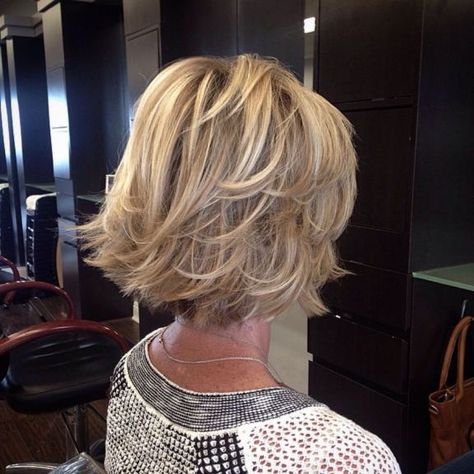 2. Blonde Bob with Flipped Layers Textured Bob Hairstyles, Blonde Bob Hairstyles, Haircut For Older Women, Penteado Cabelo Curto, Short Blonde, Short Blonde Hair, Short Hairstyle, Medium Length Hair, Older Women Hairstyles